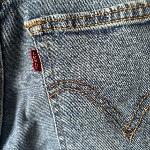 Levi's | Women's Ribcage Straight Leg Jeans Size 29 Medium Wash Button Fly - Picture 9 of 9